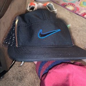 Nike supreme hat